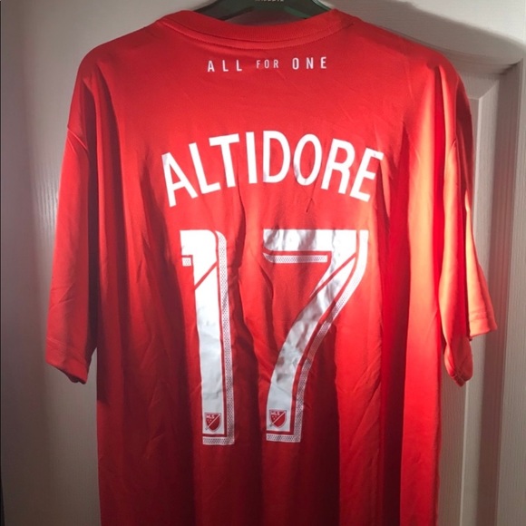 Toronto FC Replica Soccer Jersey - Picture 3 of 3